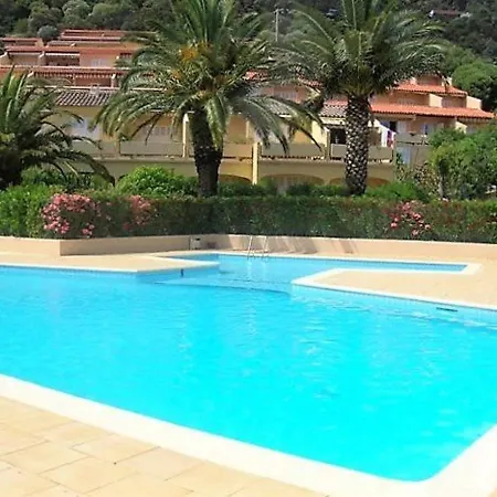 3 Pieces 6 Pers Avec Terrasse, Clim, Piscine Privee, Parking - Fr-1-251-81 * Le Lavandou