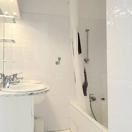 3 Pieces 6 Pers Avec Terrasse, Clim, Piscine Privee, Parking - Fr-1-251-81 Apartamento Le Lavandou